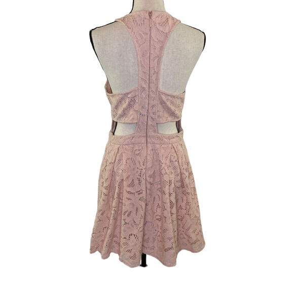 LULU'S PINK LACE CUTOUT SKATER DRESS LARGE 24771 - Picture 6 of 10
